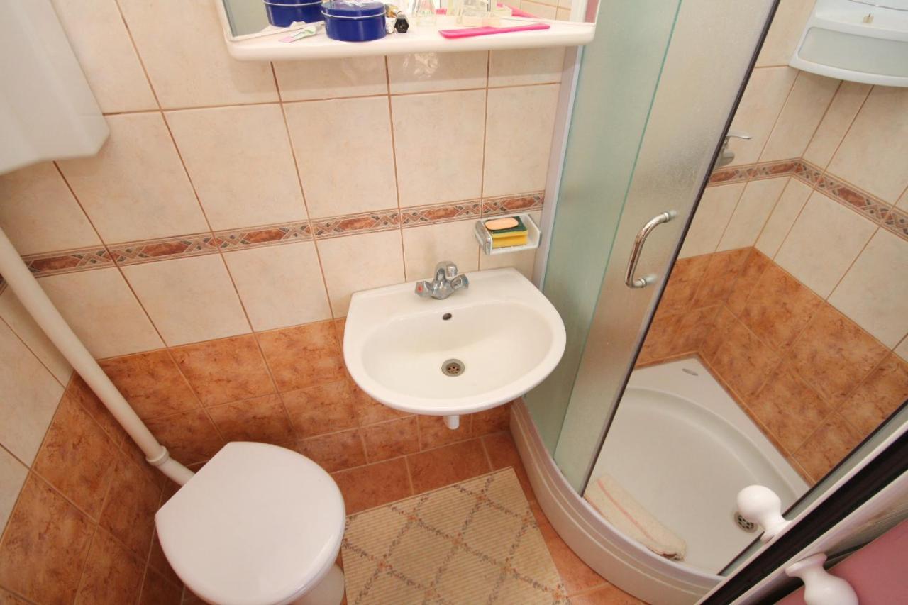 Apartments And Rooms With Parking Space Palit, Rab - 5061 Exteriör bild