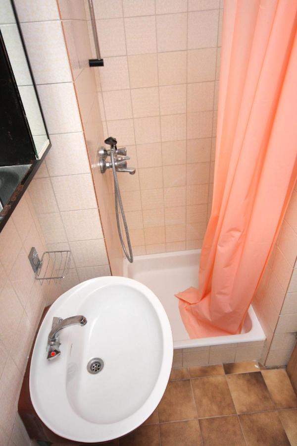 Apartments And Rooms With Parking Space Palit, Rab - 5061 Exteriör bild