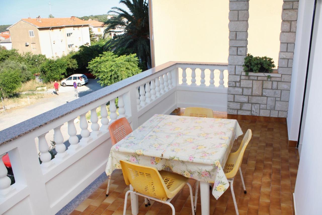 Apartments And Rooms With Parking Space Palit, Rab - 5061 Exteriör bild