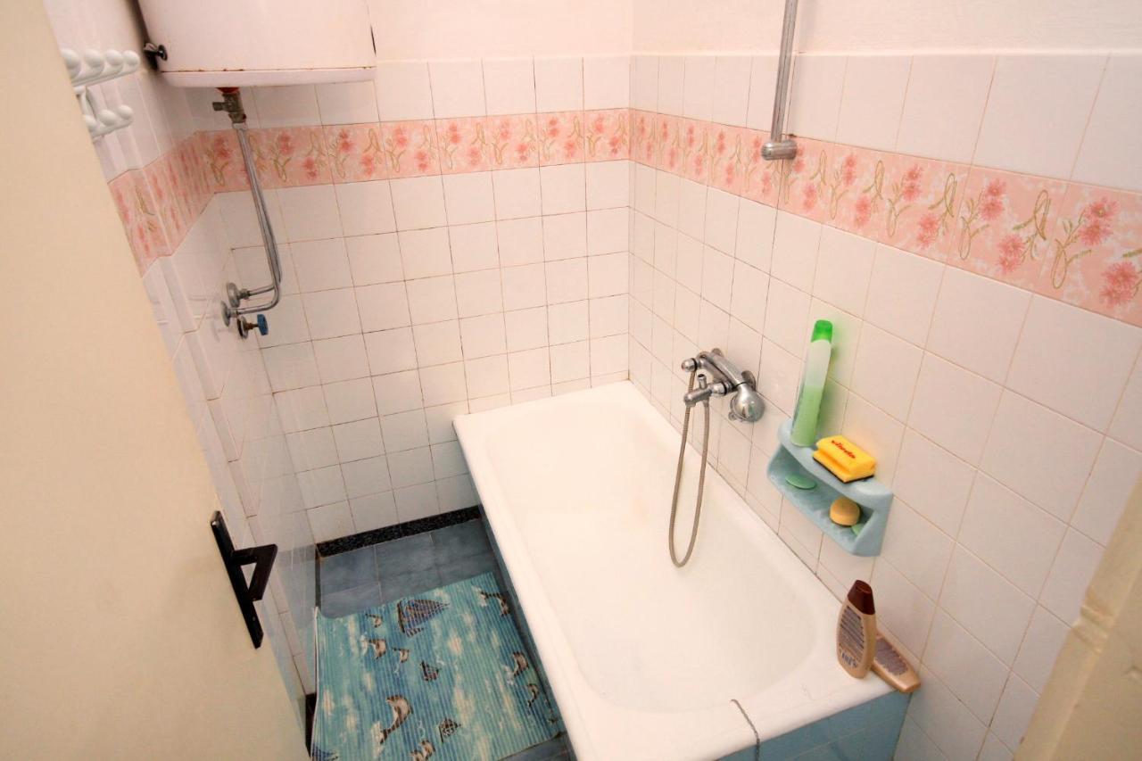Apartments And Rooms With Parking Space Palit, Rab - 5061 Exteriör bild